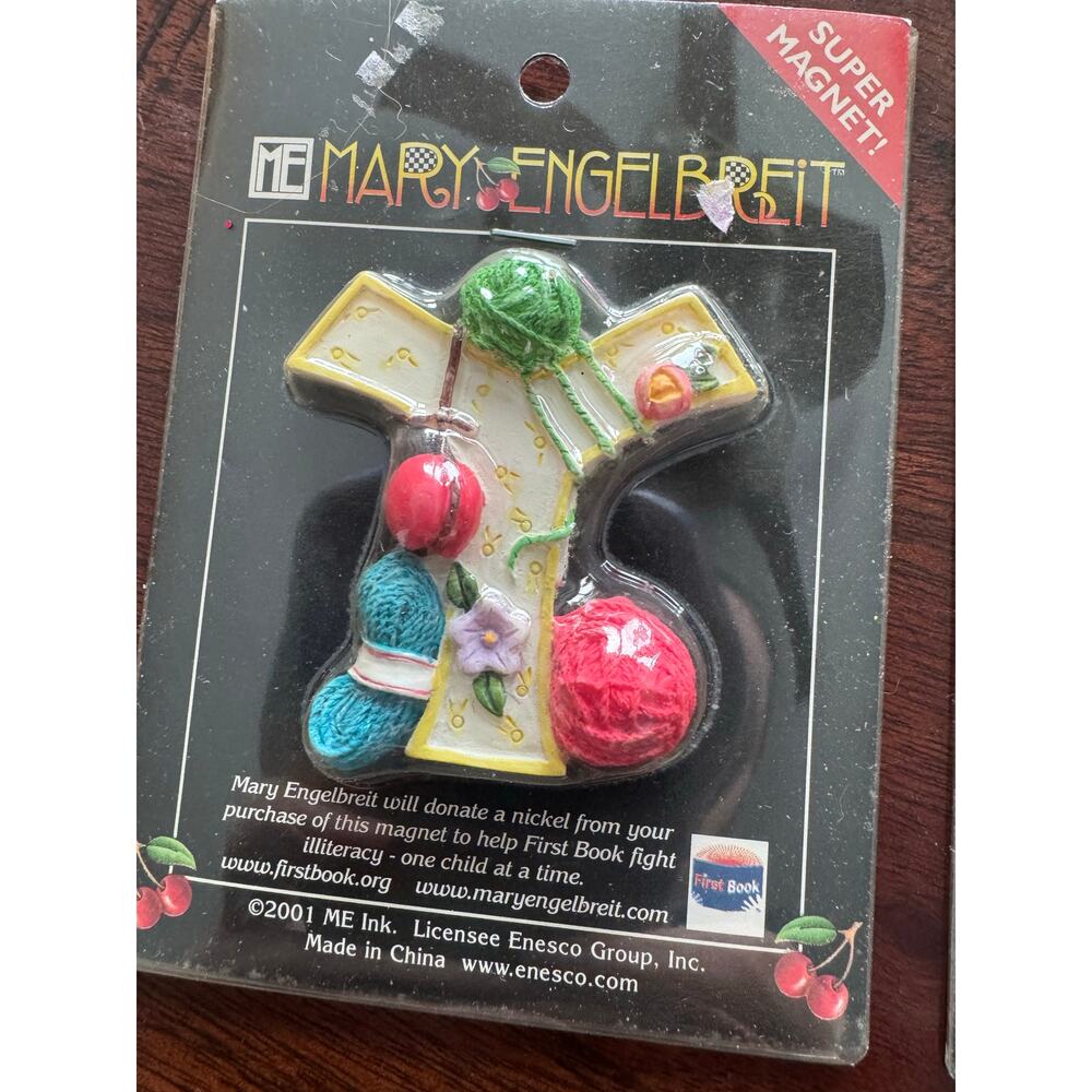 NIP Mary Engelbreit Letter Y Magnet & Question Mark Magnet Lot of 2 - Picture 2 of 5